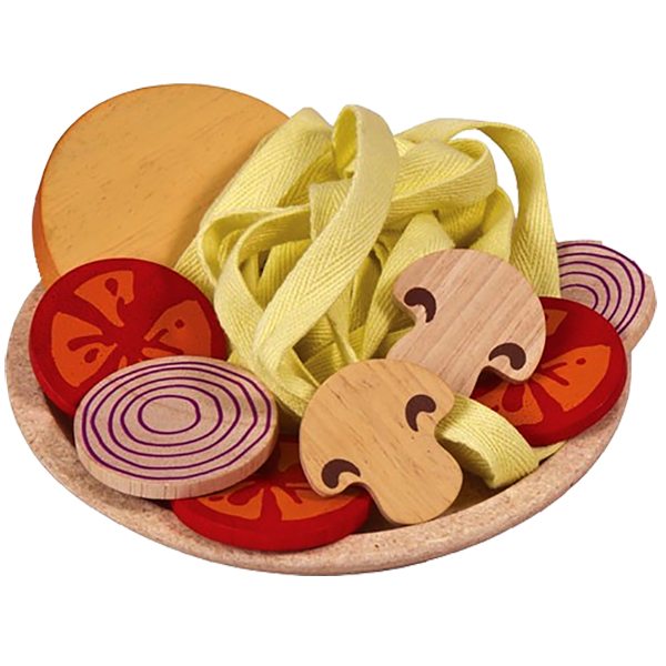 "Spaghetti met worst en champignons op een bord!"