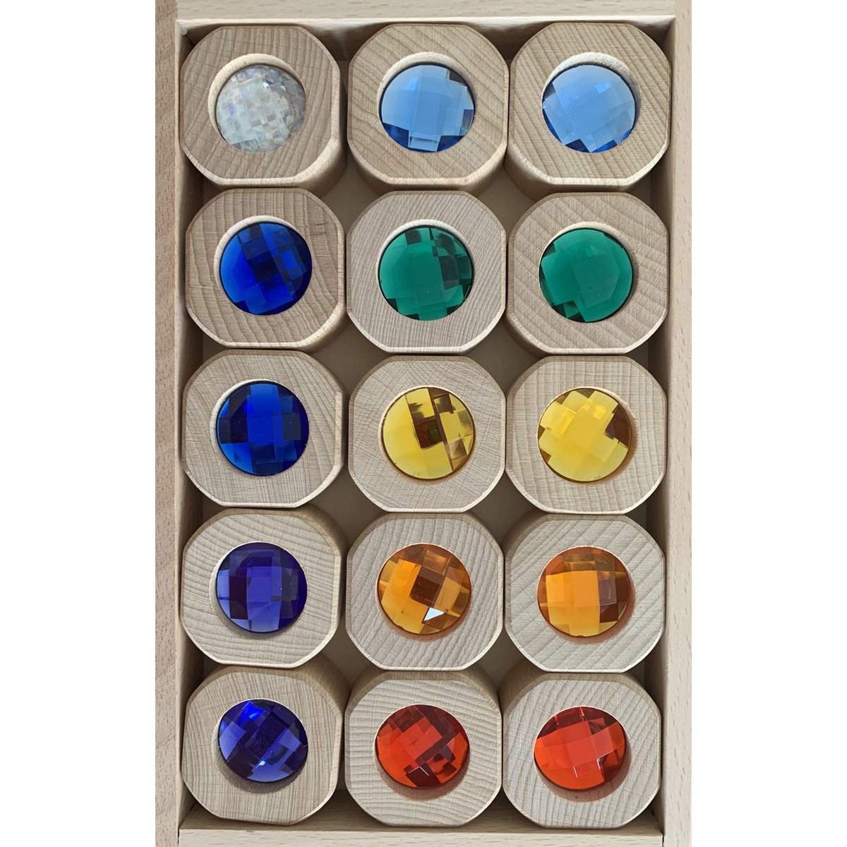 Bitcoin Rainbow Set/15pc met houten blokken en gekleurde edelstenen in een houten opbergdoos, ideaal voor sensorisch spel.