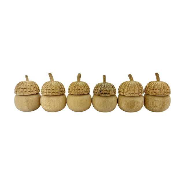 Set van 6 Mini Natural Acorn Potten met deksels, perfect voor herfstdecoratie of ambachtelijke projecten in natuurlijke houtstijl.