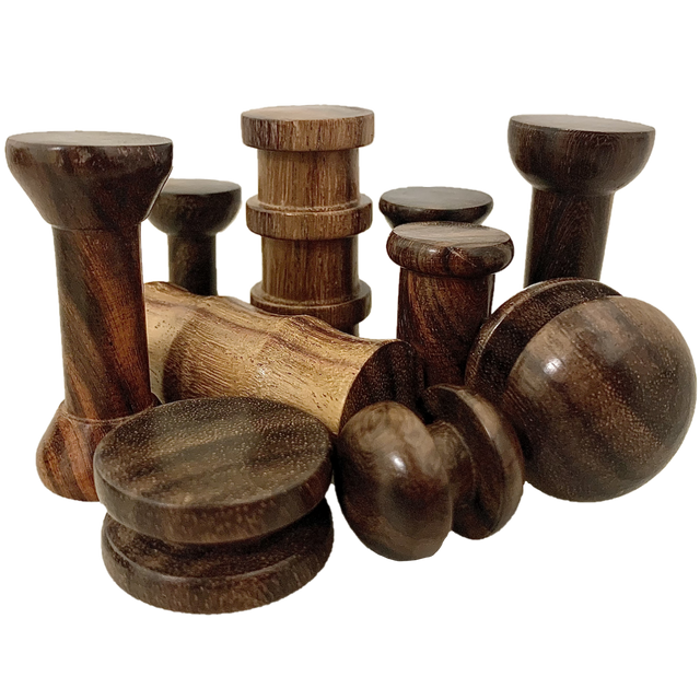 Detailweergave van Mini WW Spool Set Sono/10pc met 10 unieke houten spoelen, perfect voor ambachtelijke projecten en creatieve toepassingen