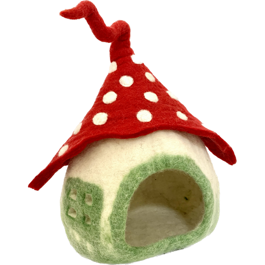 Fee Paddestoelengrot Set met rood-witte stippen dak en groene raampjes, perfect als sprookjesachtig decor voor kinderkamers of speelsets