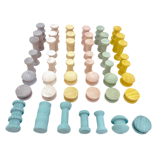 Mini Pastel Spools/49pc in zachte kleuren zoals blauw, roze, geel en grijs, ideaal voor knutselprojecten en decoratie in hobbycategorieën.