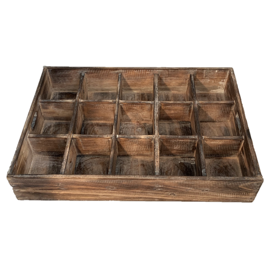 Houten Natural Sorting Tray met 15 vakken, ideaal voor sensorisch spel of sorteeractiviteiten in Montessori- en educatieve omgevingen.