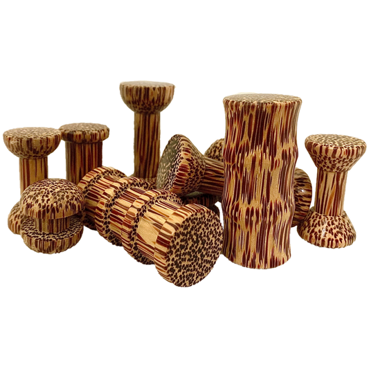 Mini WW Spool Set Coconut/10pc met unieke houtnerfstructuur, ideaal voor handwerk en decoratieve toepassingen in natuurlijke stijl.